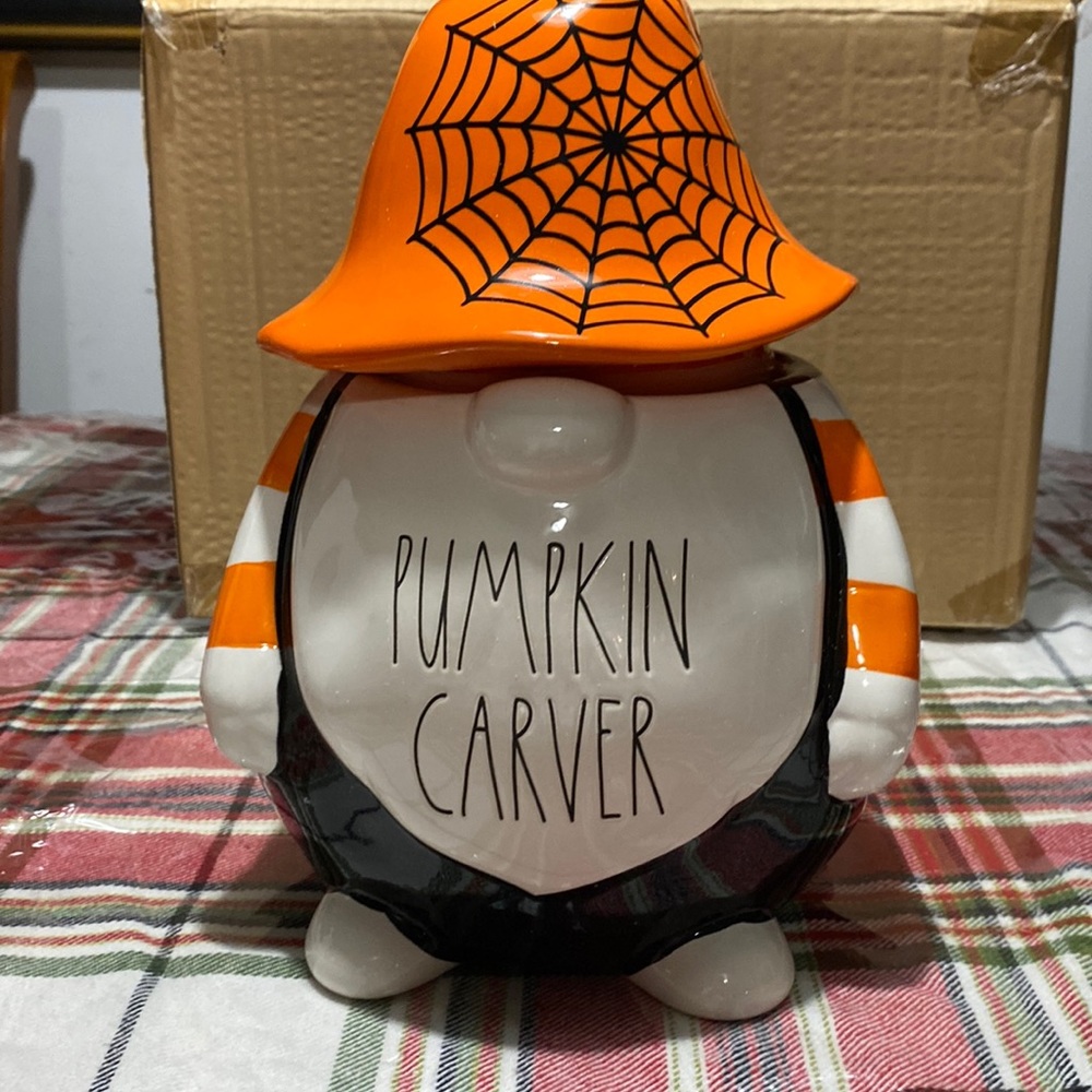 Large cookie jar